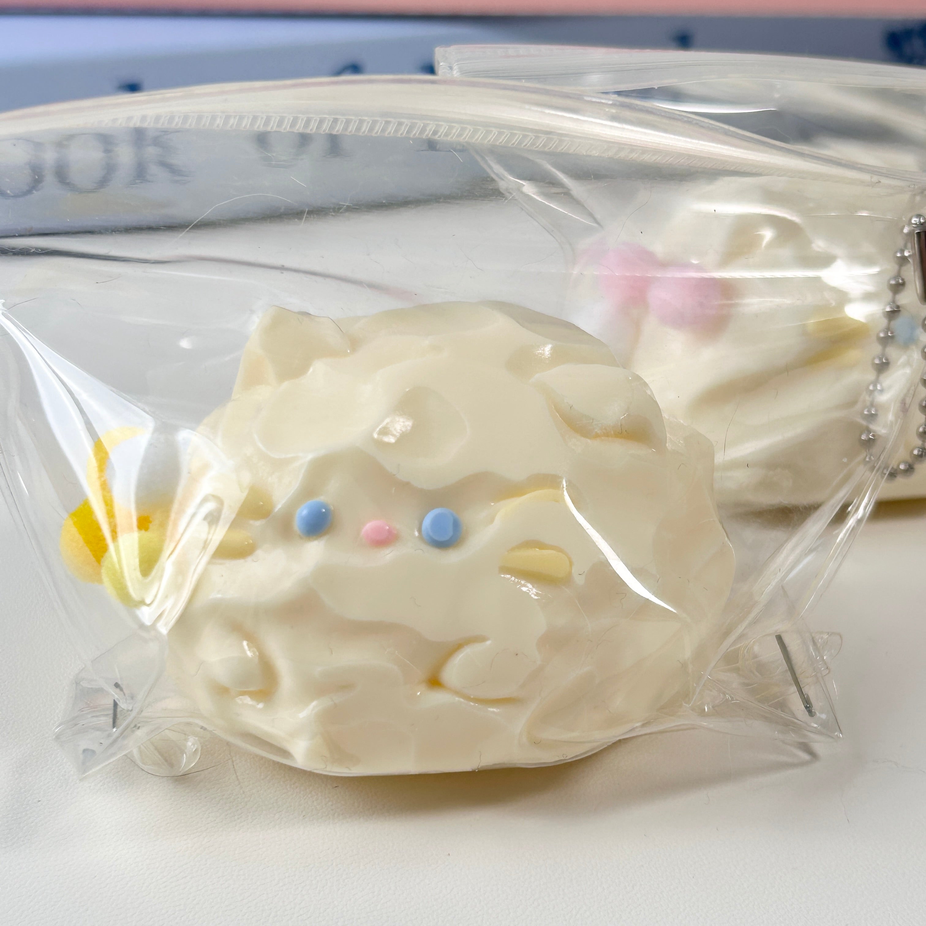 Cream cat Squishy Toy