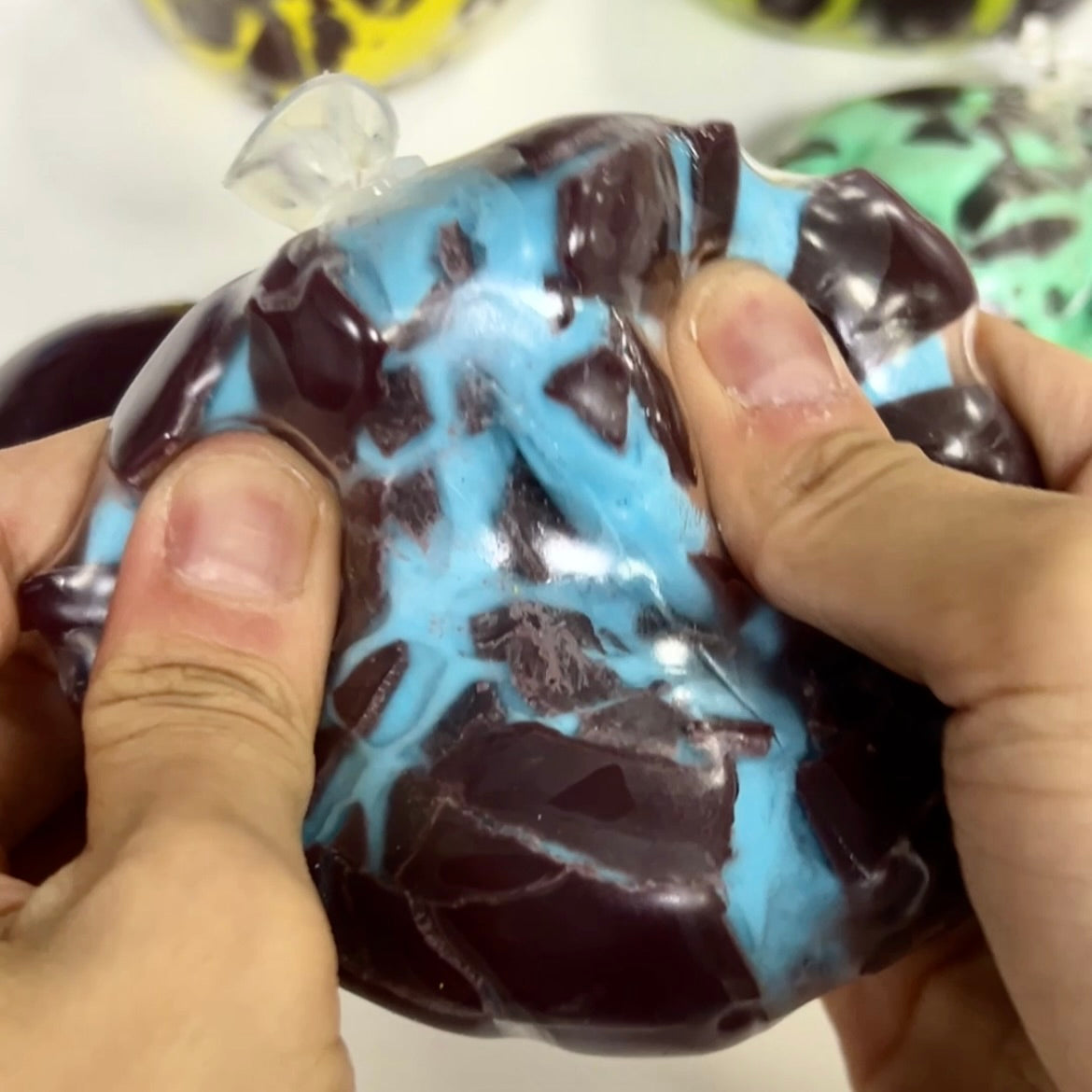 Crunchy Chocolate Wax Ball🍫（random color)