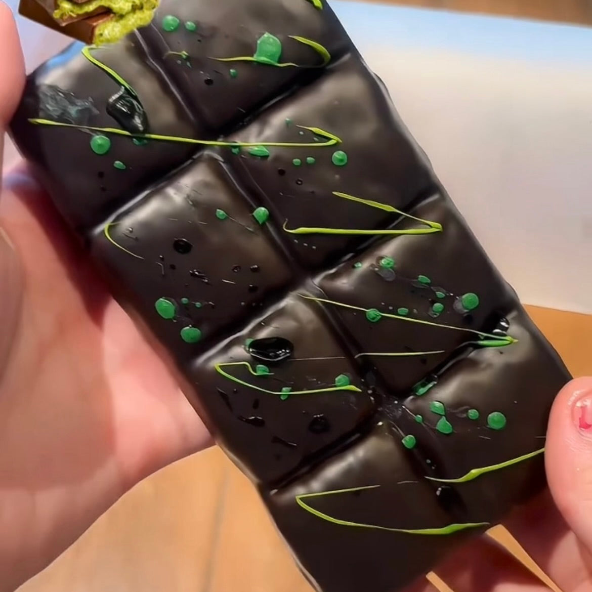 Crunchy Wax Dubai Chocolate 🍫