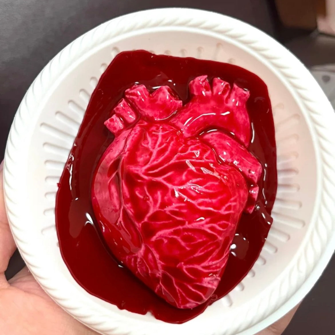 Halloween Creepy Beating Heart Plate Squishy Toy