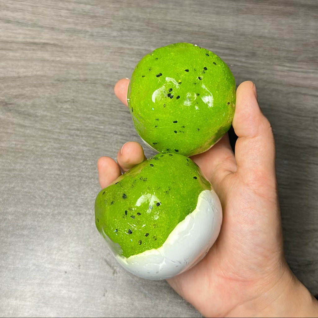 Kiwi Smoothie Cream Ball(crunchy texture)