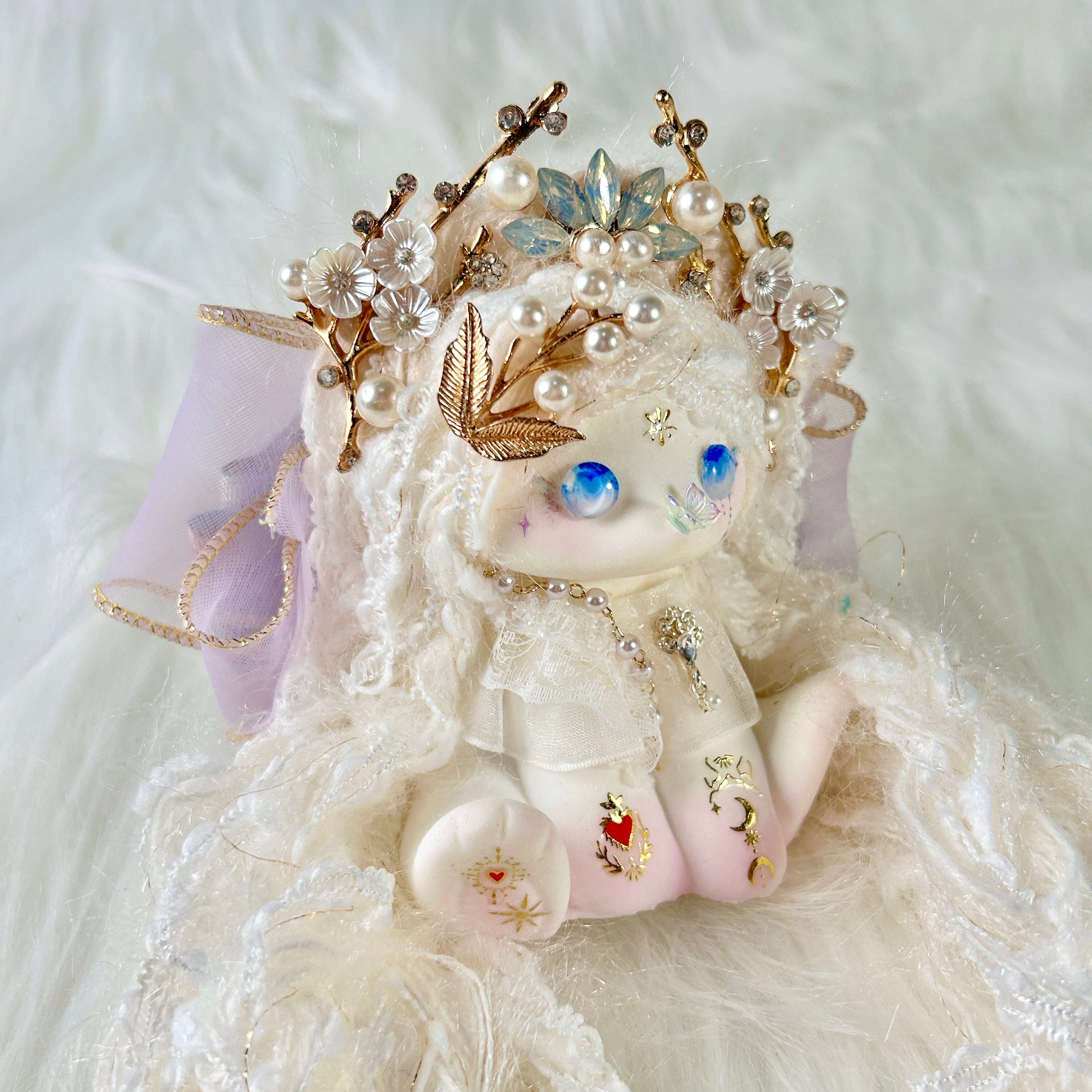 Pearl Moon Deity Bunny Squishy Toy （one-of-a-kind)