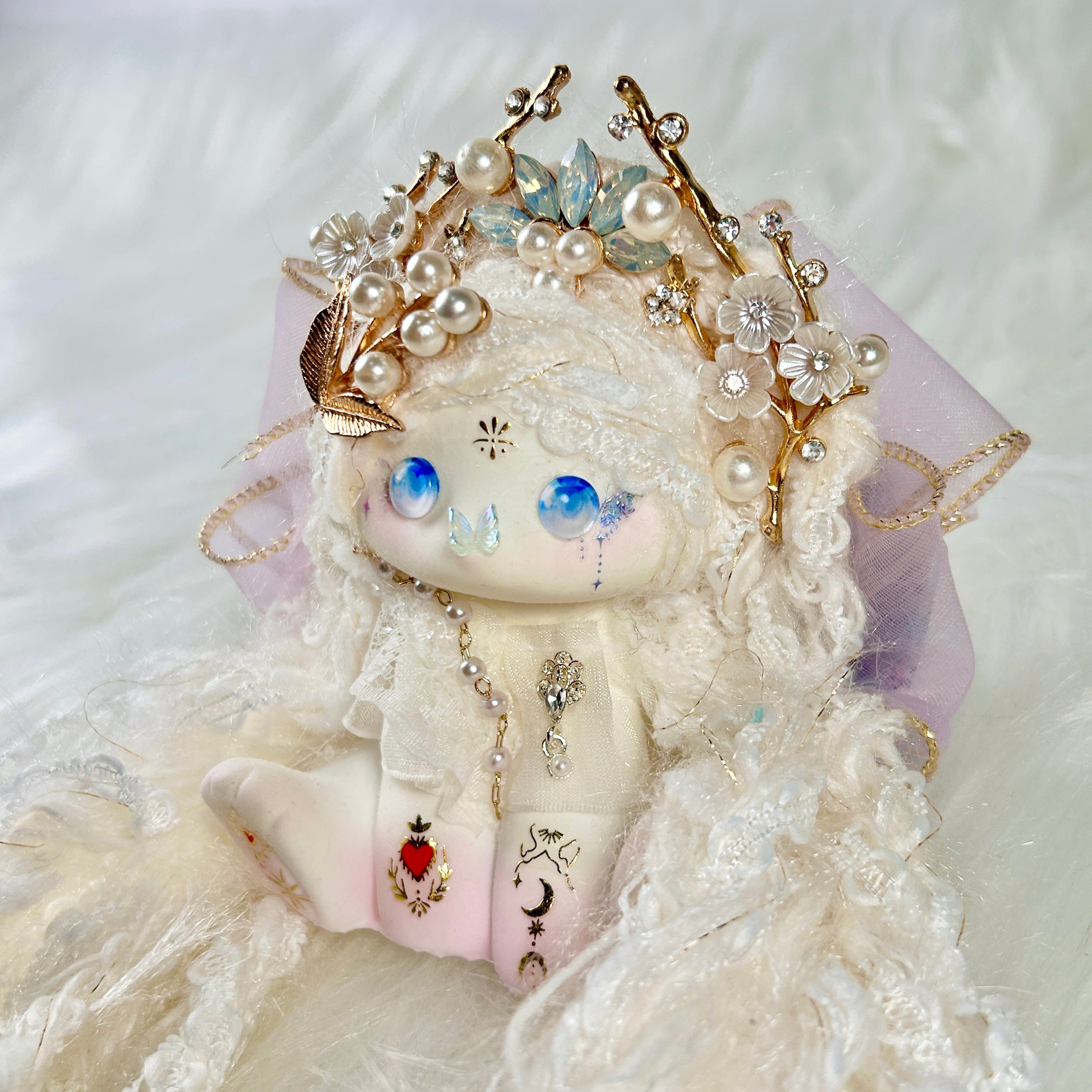 Pearl Moon Deity Bunny Squishy Toy （one-of-a-kind)