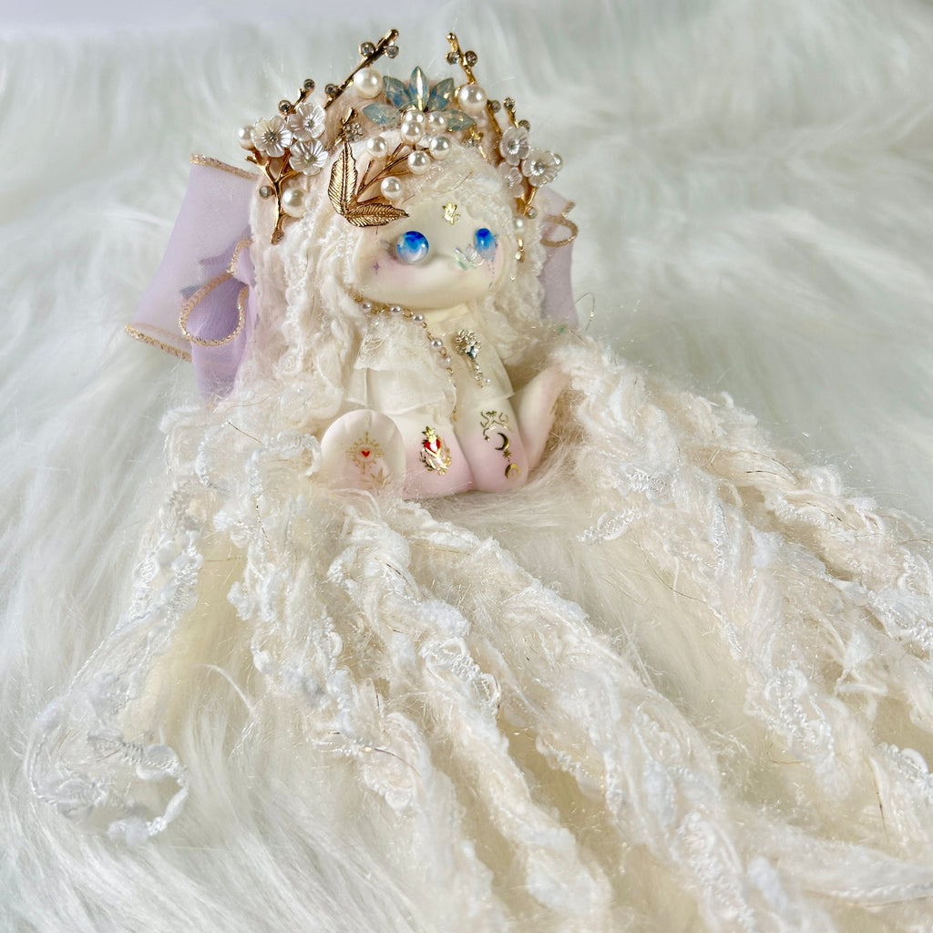 Pearl Moon Deity Bunny Squishy Toy （one-of-a-kind)